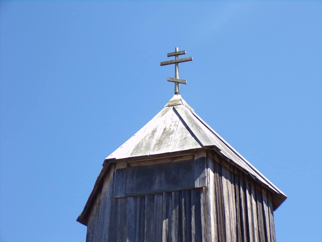 découvrez l'élégance et le confort d'une maison en bois, alliant tradition et modernité. explorez les avantages d'une construction écologique, durable et esthétique, idéale pour votre bien-être au quotidien.