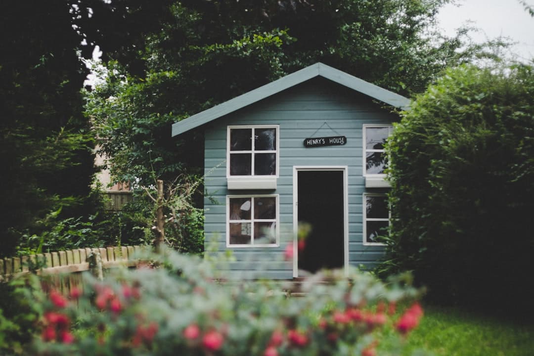 découvrez la maison des enfants, un espace chaleureux et accueillant où chaque enfant peut s'épanouir à travers le jeu, l'apprentissage et des activités créatives adaptés à tous les âges.