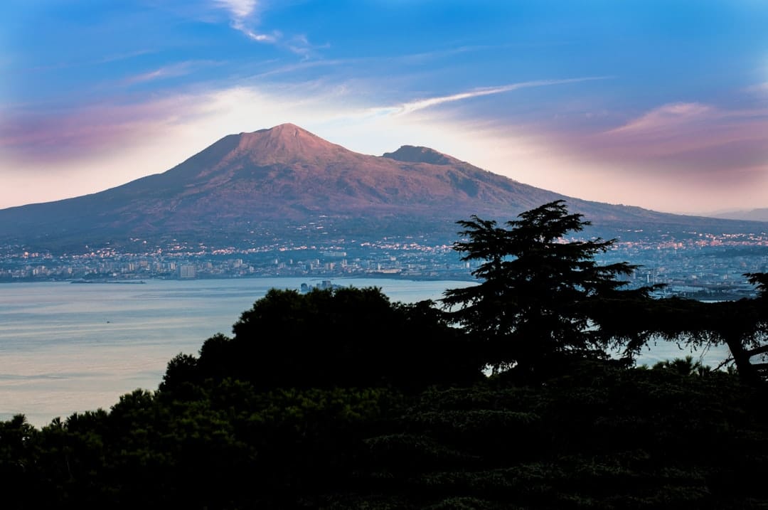 Quelles sont les routes panoramiques à ne pas manquer pour un voyage inoubliable ? post thumbnail image